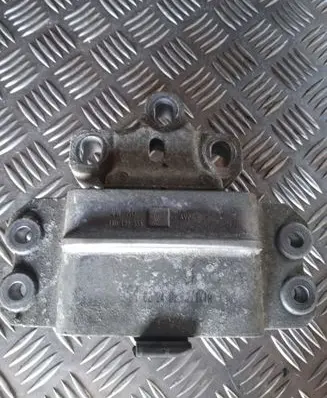Volkswagen Golf V Engine mount bracket 1K0199555Q