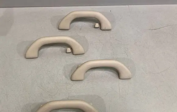 Volkswagen Tiguan A set of handles for the ceiling 1K0857607
