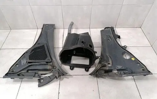 Ferrari Portofino Engine cover (trim)