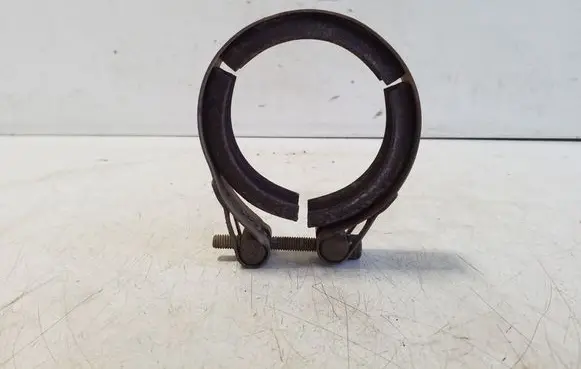Volkswagen PASSAT B8 Muffler pipe connector clamp 1K0253725