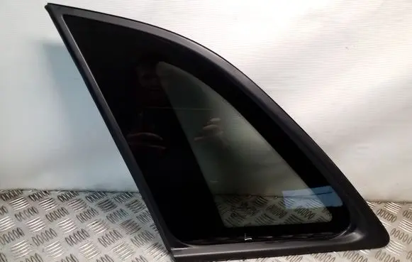 KIA Sorento Rear side window 878102P100