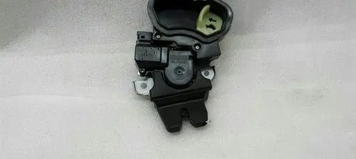 Mitsubishi Lancer VIII Tailgate/trunk/boot lock/latch/bracket 5927A013