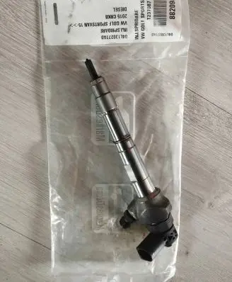 Volkswagen Golf Sportsvan Fuel injector 04L130277AD