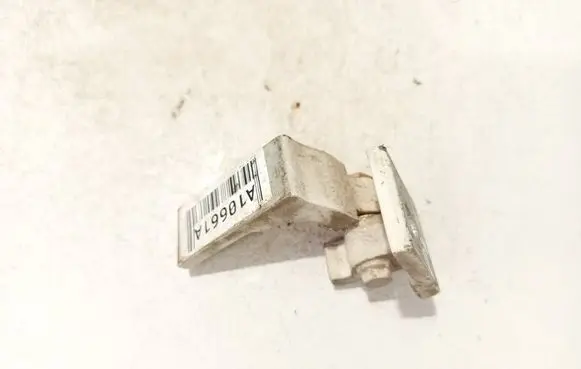 Ford Ka Front door upper hinge 