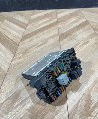 Mercedes-Benz E W211 Fuse module 2115453801