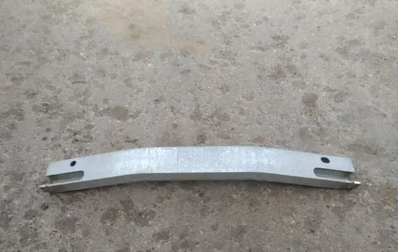 Nissan Leaf I (ZE0) Rear bumper cross member