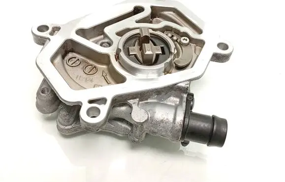 Mercedes-Benz C W205 Vacuum pump A2701800901