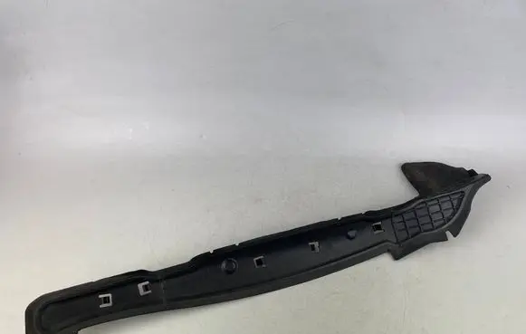 Skoda Superb B8 (3V) Fender end trim 3V0821112B
