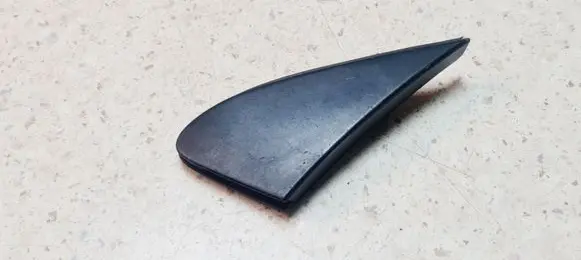 Toyota Corolla E120 E130 Fender end trim 3004705 3003777LH