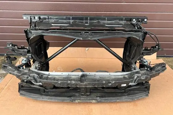 BMW X5 G05 Radiator support slam panel 7421675 9853875 51747421675