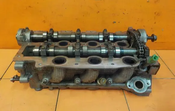 Land Rover Range Rover L405 Engine head 9X2Q6C064DA KOMPLETNA