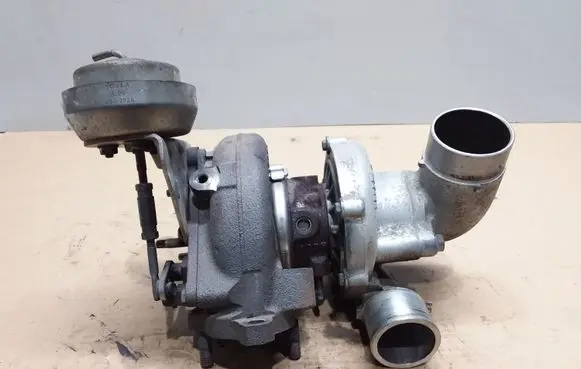 Toyota Avensis T270 Turbo 172010R020 0512010032
