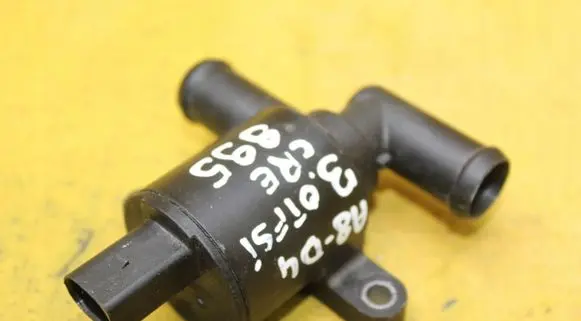 Audi A8 S8 D4 4H Electromagnetic valve 4H0121671D