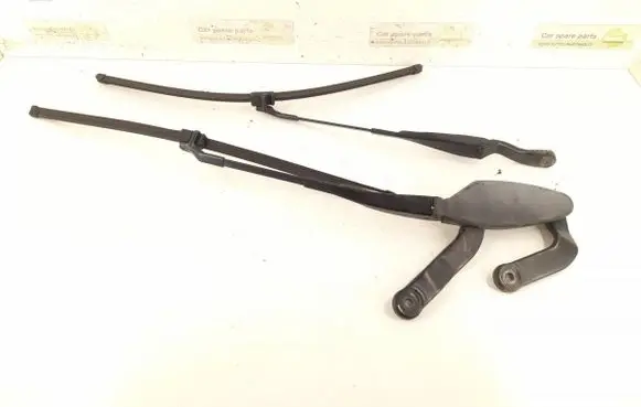 Front wiper blade arm