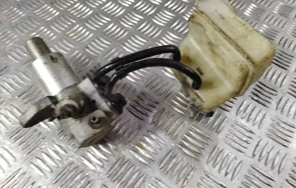 Land Rover Freelander Brake fluid reservoir 74471243
