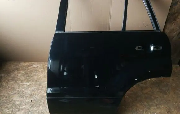 Suzuki Grand Vitara II Rear door