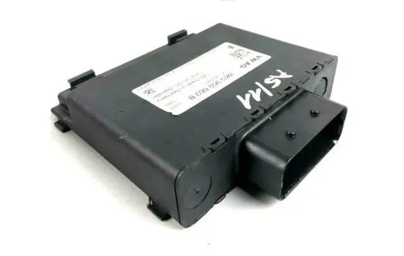 Audi Q3 8U Voltage converter/converter module 8K0959663B