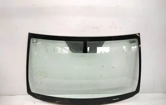 Toyota RAV 4 (XA30) Front windscreen/windshield window 