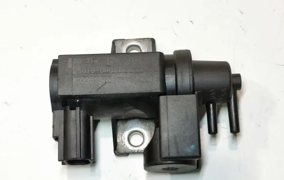 Lexus IS 220D-250-350 Turbo solenoid valve 258190R011