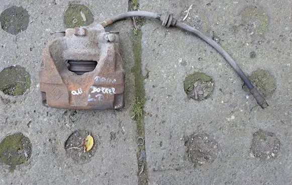 Dacia Dokker Front brake caliper