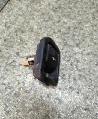 BMW 3 E46 12 V Socket (rear) 7008038