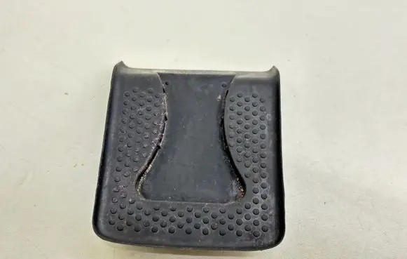 Volkswagen Jetta V Central console drawer/shelf pad 1K0862531A