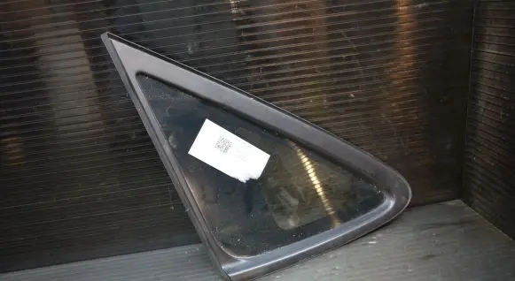 Hyundai ix35 Rear side window