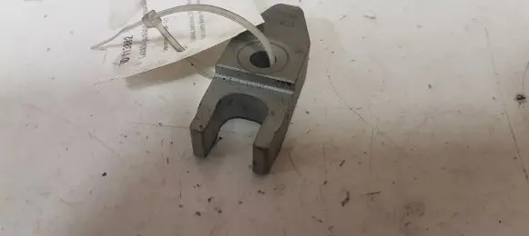 Opel Insignia A Fuel Injector clamp holder 85152