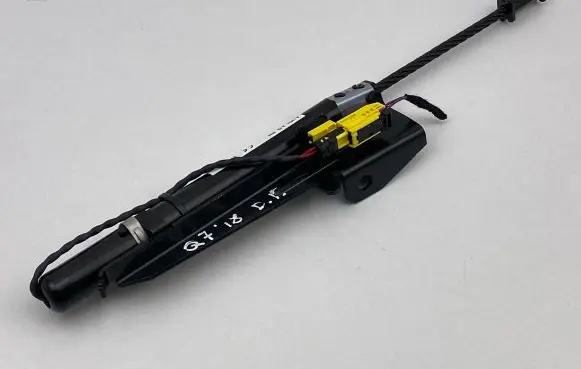 Audi Q7 4M Seat belt warning relay 4M0857620A 1048362 JBR01335285