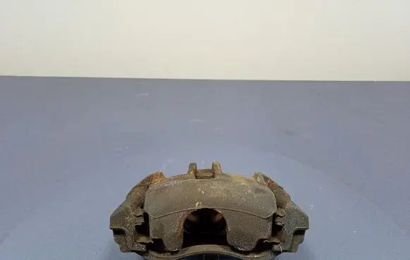 Peugeot 208 I Front brake caliper 0204Y01131