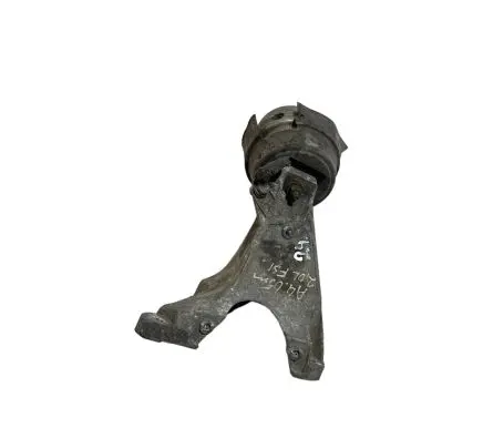 Audi A4 S4 B6 8E 8H Engine mounting bracket 8E0199308A