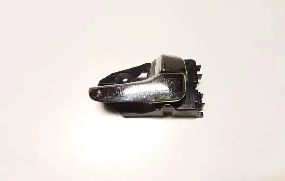 Mitsubishi Outlander Front door interior handle