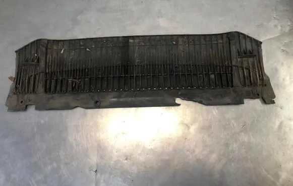 Audi S5 Front bumper skid plate/under tray 8T0807611A