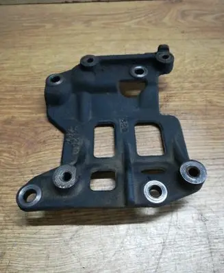 Toyota Corolla Verso AR10 A/C compressor mount bracket 246260497