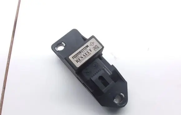 Renault Scenic I Airbag deployment crash/impact sensor 8200082994 550895400