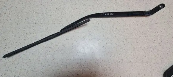 Lexus CT 200H Front wiper blade arm 2215 498 2215498
