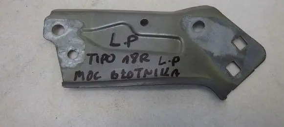 Fiat Tipo Fender mounting bracket
