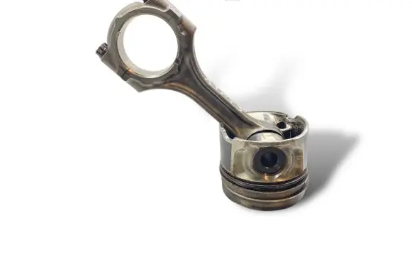 Toyota Avensis T250 Piston with connecting rod 2ADFTV