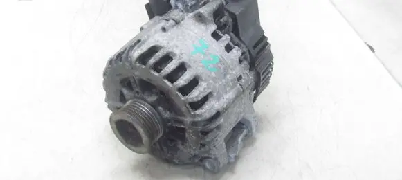 Citroen C4 II Picasso Generator/alternator 9815683280