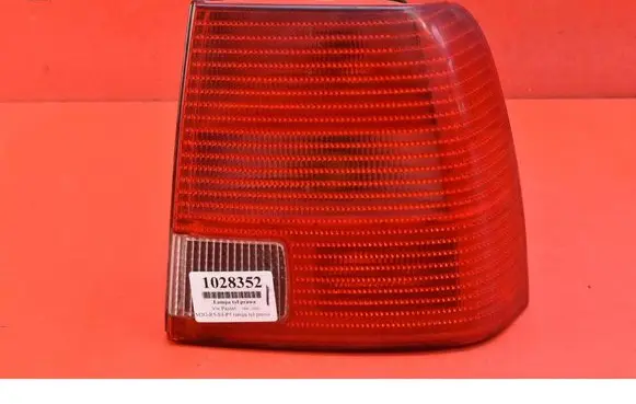 Volkswagen PASSAT B4 Rear/tail lights 3B5945096F