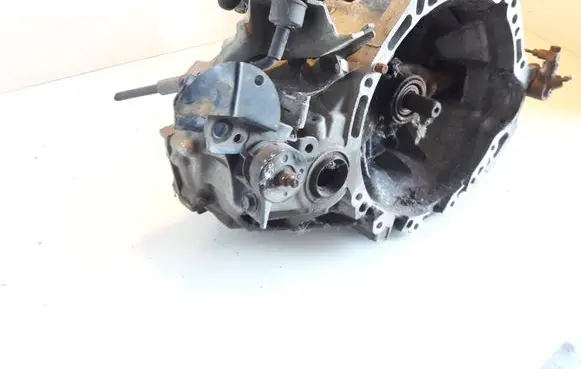 Toyota Yaris Manual 5 speed gearbox