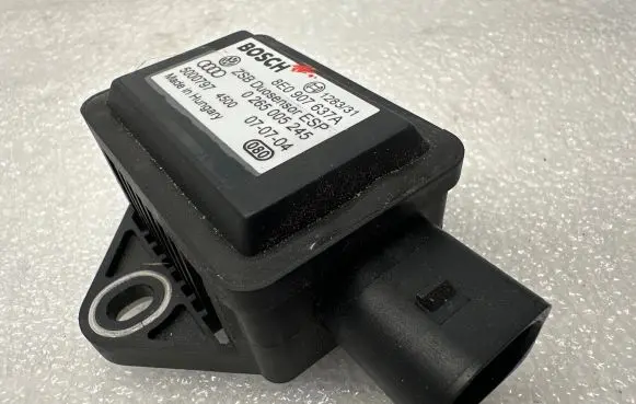 Volkswagen PASSAT B5.5 ESP acceleration yaw rate sensor 8E0907637A