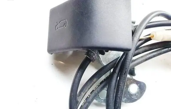 Mini One - Cooper Coupe R56 Engine bonnet (hood) release handle