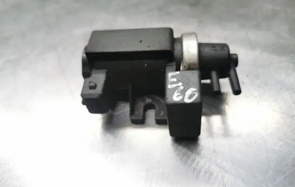 BMW 5 E60 E61 Turbo solenoid valve 72279600 2247906