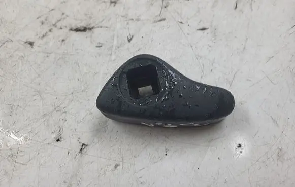 Renault Kangoo I Engine bonnet (hood) release handle 