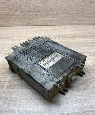 Renault Scenic I Engine control unit/module ECU 7700109621 0281001809 7700105953