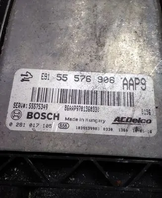 Opel Insignia A Engine control unit/module 55576906 0281017105