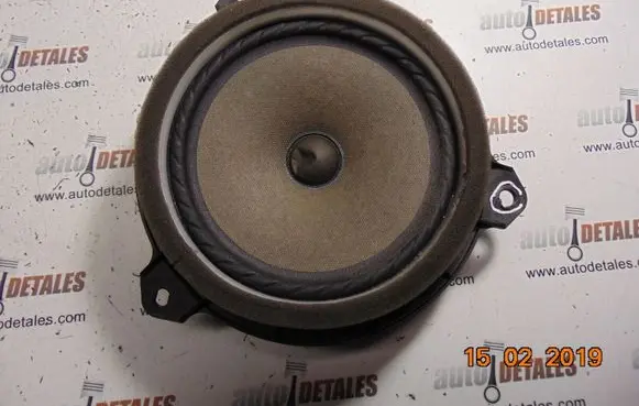 Toyota Corolla Verso AR10 Front door speaker 861600D180