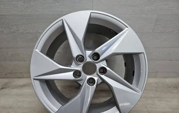 R17 alloy rim