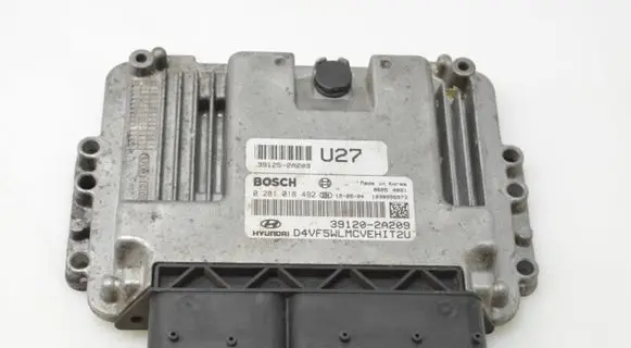 Hyundai i40 Engine control unit/module 391202A209